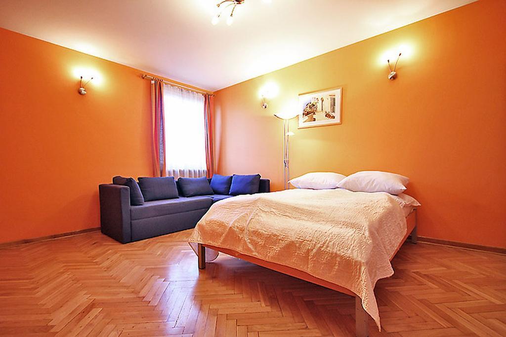 Capital Apartments - Centrum - Pokorna Butas Warsaw